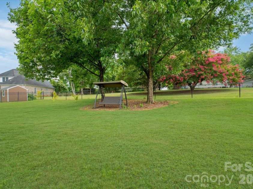 527 Hallman Drive, Rock Hill, SC 29732.  MLS# CAR4401140, YatesRealty ID 36719. 