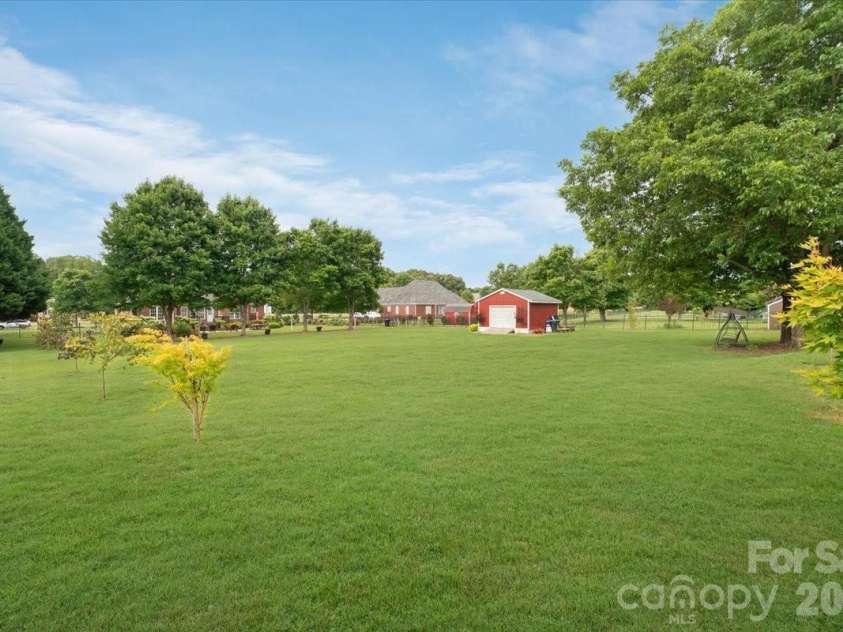527 Hallman Drive, Rock Hill, SC 29732.  MLS# CAR4401140, YatesRealty ID 36719. 