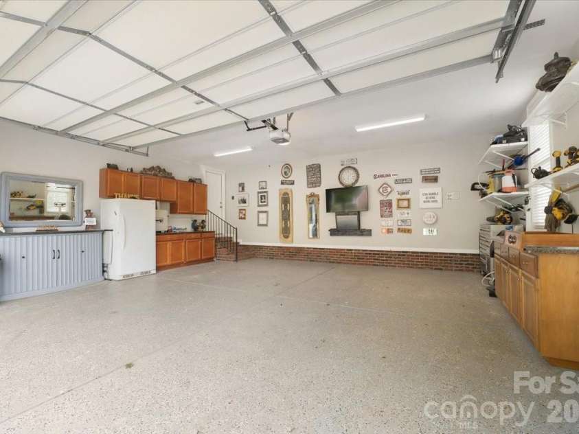 527 Hallman Drive, Rock Hill, SC 29732.  MLS# CAR4401140, YatesRealty ID 36719. 