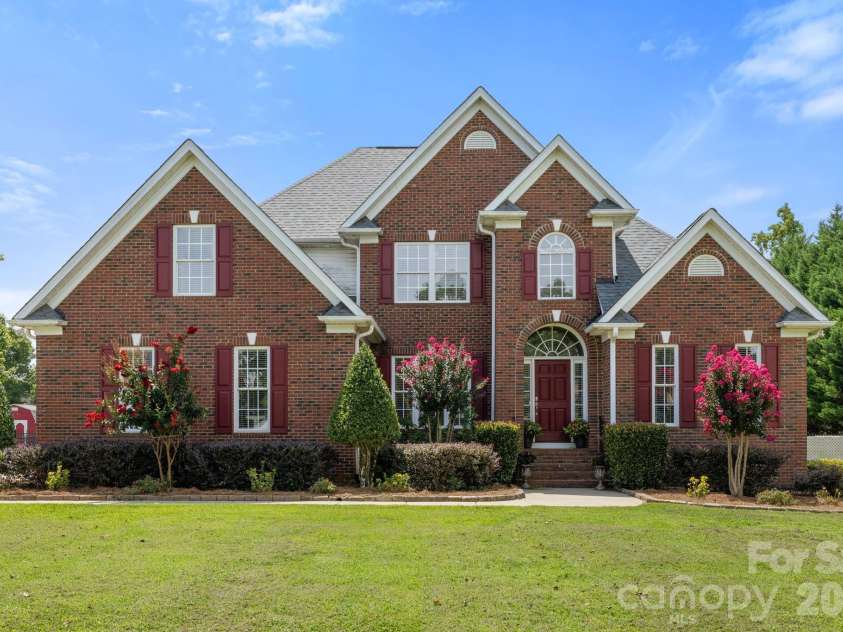 527 Hallman Drive, Rock Hill, SC 29732.  MLS# CAR4401140, YatesRealty ID 36719. 