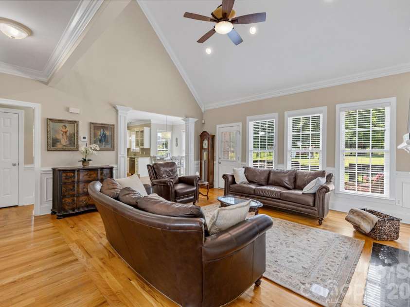 527 Hallman Drive, Rock Hill, SC 29732.  MLS# CAR4401140, YatesRealty ID 36719. 
