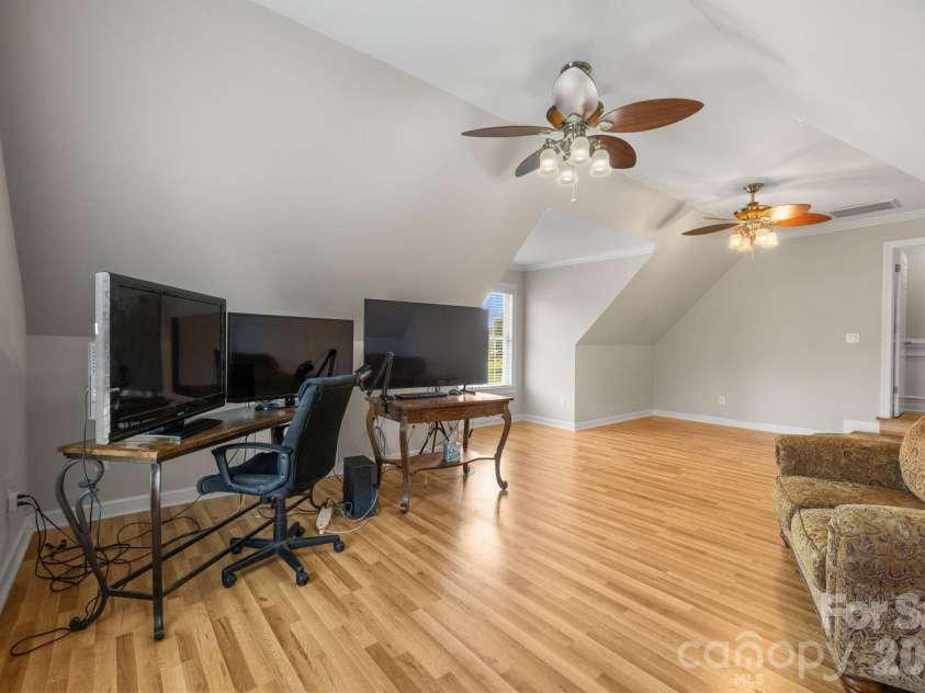 527 Hallman Drive, Rock Hill, SC 29732.  MLS# CAR4401140, YatesRealty ID 36719. 