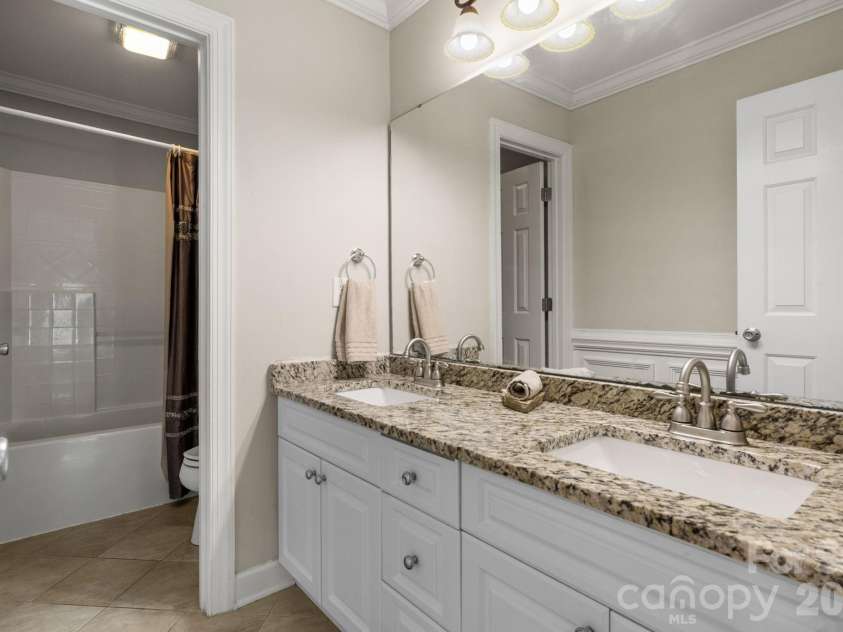 527 Hallman Drive, Rock Hill, SC 29732.  MLS# CAR4401140, YatesRealty ID 36719. 