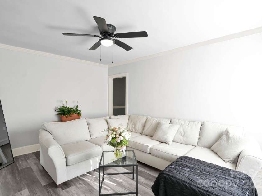 2701 Watson Drive, Charlotte, NC 28208.  MLS# CAR4303278, YatesRealty ID 3672. Unit 1