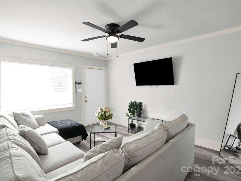 2701 Watson Drive, Charlotte, NC 28208.  MLS# CAR4303278, YatesRealty ID 3672. Unit 1