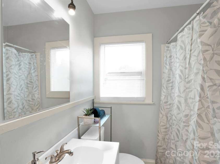 2701 Watson Drive, Charlotte, NC 28208.  MLS# CAR4303278, YatesRealty ID 3672. Unit 1