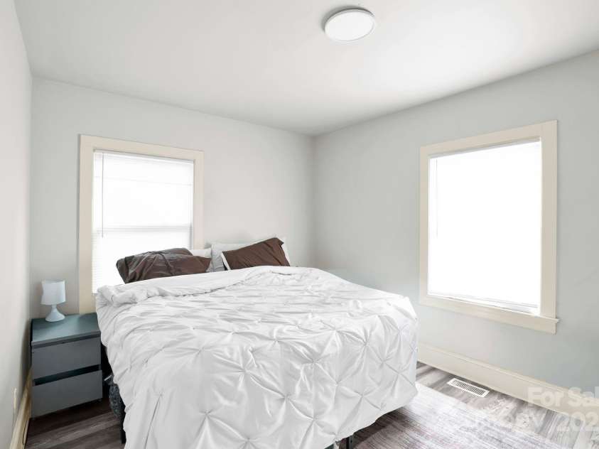 2701 Watson Drive, Charlotte, NC 28208.  MLS# CAR4303278, YatesRealty ID 3672. Unit 1