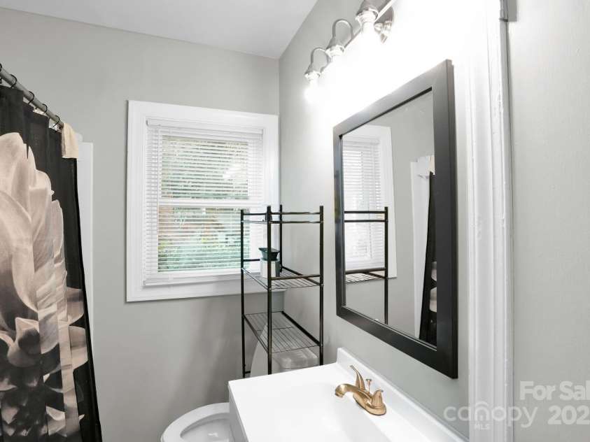 2701 Watson Drive, Charlotte, NC 28208.  MLS# CAR4303278, YatesRealty ID 3672. Unit 2