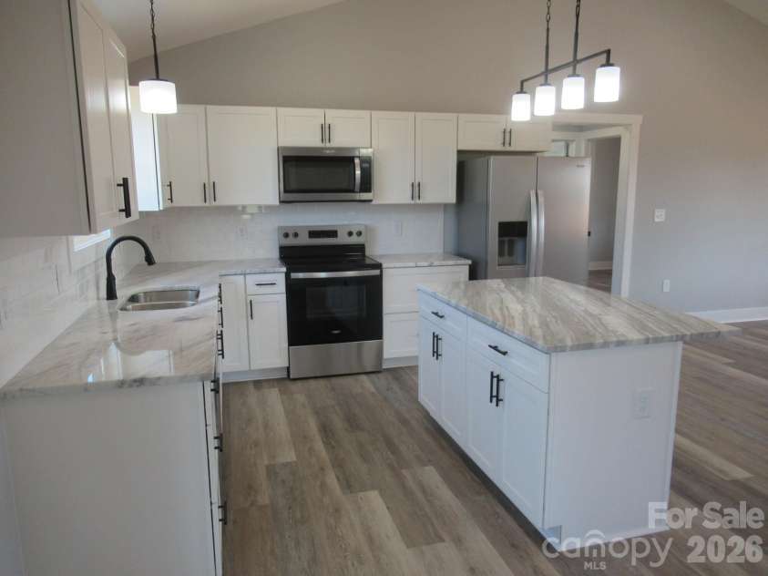 345 Old Belwood Road, Lawndale, NC 28090.  MLS# CAR4402064, YatesRealty ID 36720. Kitchen