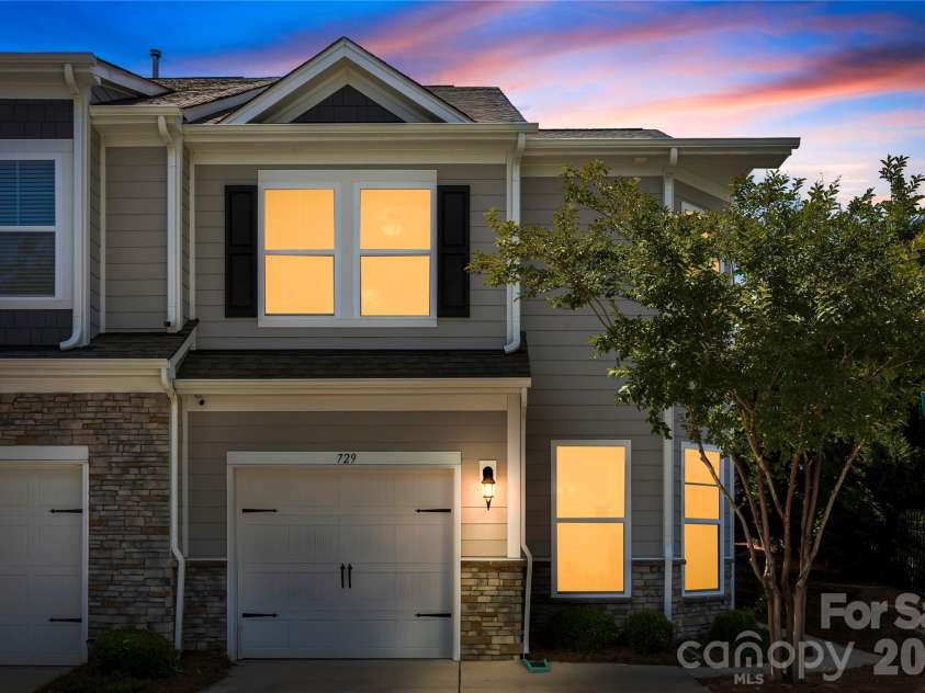 729 Little Bluestem Drive, Clover, SC 29710.  MLS# CAR4379392, YatesRealty ID 36721. 