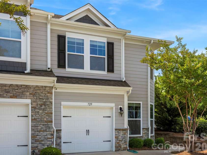729 Little Bluestem Drive, Clover, SC 29710.  MLS# CAR4379392, YatesRealty ID 36721. 