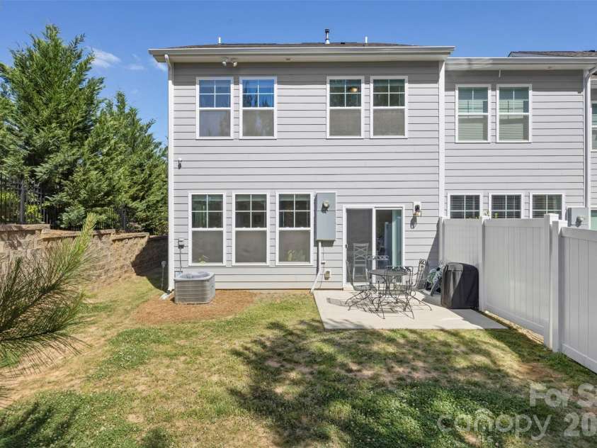 729 Little Bluestem Drive, Clover, SC 29710.  MLS# CAR4379392, YatesRealty ID 36721. 