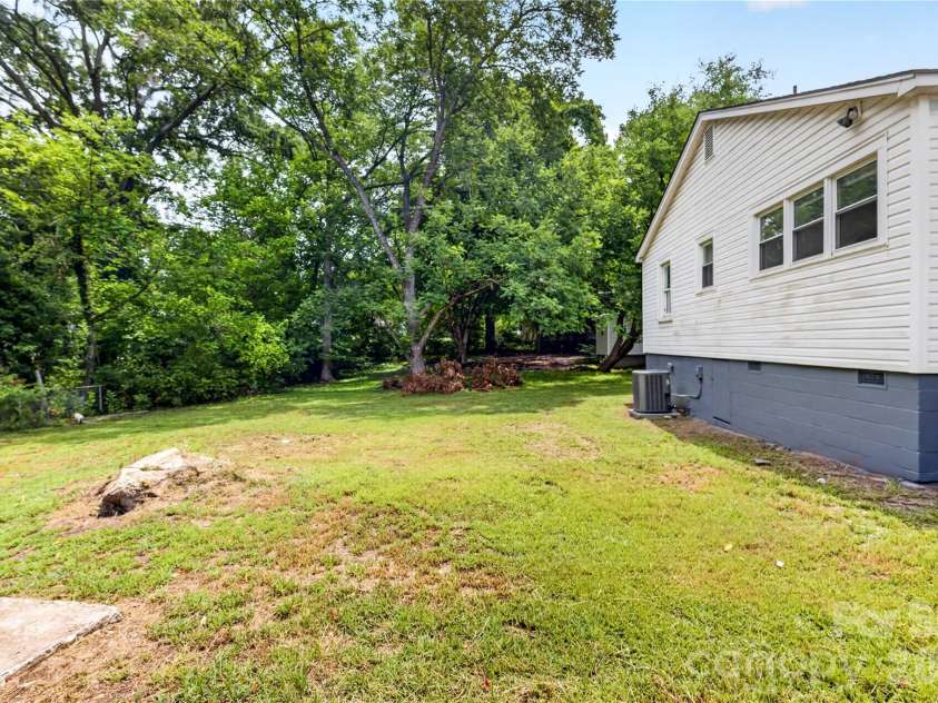 216 Shannonhouse Street, Shelby, NC 28152.  MLS# CAR4400570, YatesRealty ID 36722. Backyard