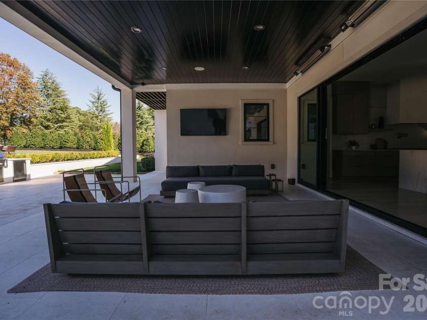 8512 English Turn Lane, Waxhaw, NC 28173.  MLS# CAR4402916, YatesRealty ID 36723. 