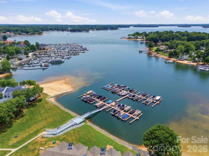 18817 Nautical Drive, Cornelius, NC 28031.  MLS# CAR4395869, YatesRealty ID 36724. 