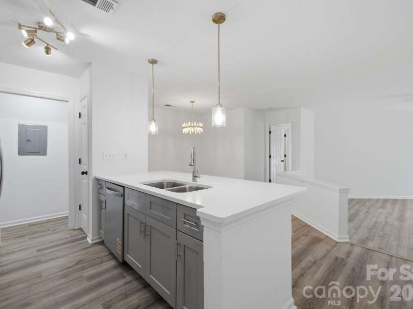 18817 Nautical Drive, Cornelius, NC 28031.  MLS# CAR4395869, YatesRealty ID 36724. 