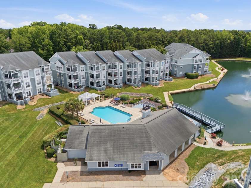 18817 Nautical Drive, Cornelius, NC 28031.  MLS# CAR4395869, YatesRealty ID 36724. 
