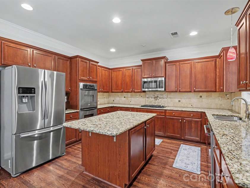 5621 Turkey Oak Drive, Mint Hill, NC 28227.  MLS# CAR4395917, YatesRealty ID 36725. 