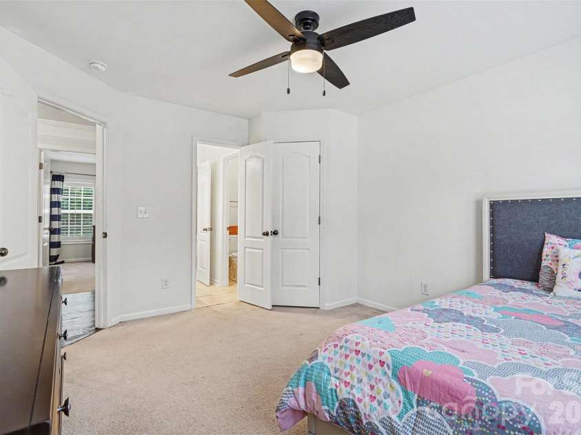 5621 Turkey Oak Drive, Mint Hill, NC 28227.  MLS# CAR4395917, YatesRealty ID 36725. 