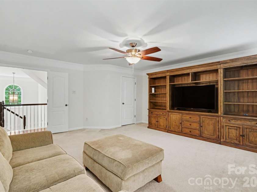 5621 Turkey Oak Drive, Mint Hill, NC 28227.  MLS# CAR4395917, YatesRealty ID 36725. 