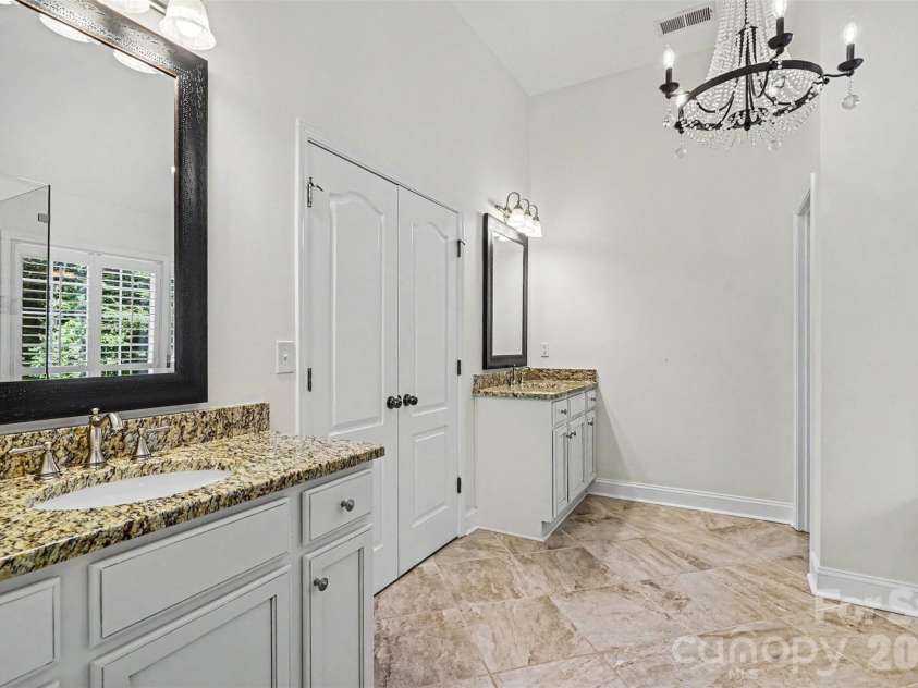 5621 Turkey Oak Drive, Mint Hill, NC 28227.  MLS# CAR4395917, YatesRealty ID 36725. 