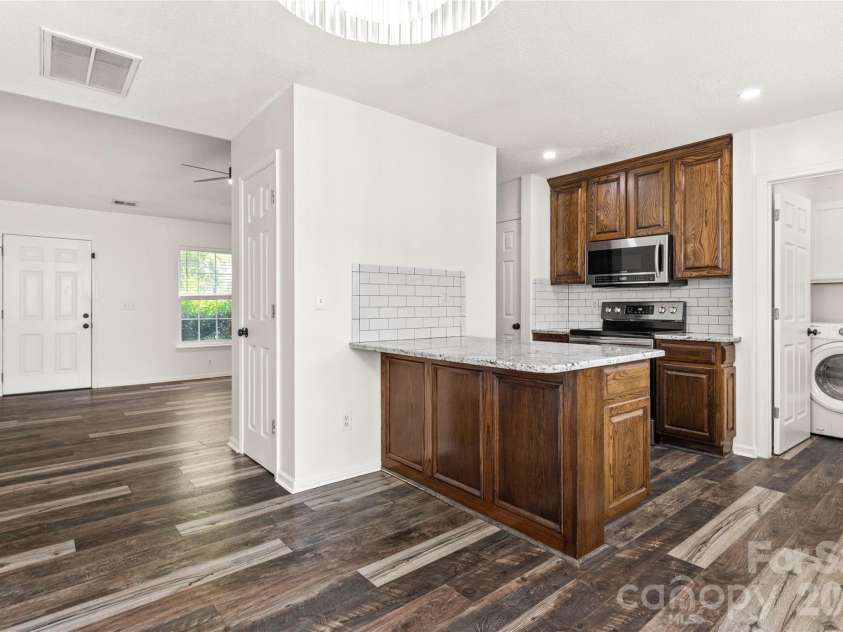 1737 Rosewell Drive, Rock Hill, SC 29732.  MLS# CAR4394497, YatesRealty ID 36726. 