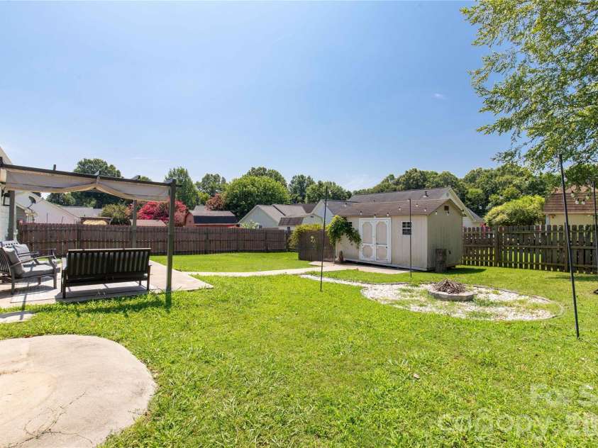 1737 Rosewell Drive, Rock Hill, SC 29732.  MLS# CAR4394497, YatesRealty ID 36726. 
