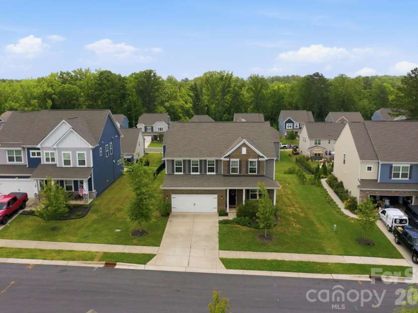 149 Rooster Tail Lane, Troutman, NC 28166.  MLS# CAR4393649, YatesRealty ID 36728. 