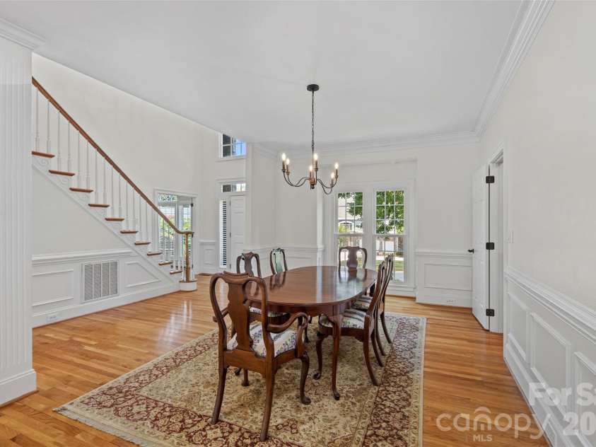 19322 River Falls Drive, Davidson, NC 28036.  MLS# CAR4400666, YatesRealty ID 36729. Dining Area