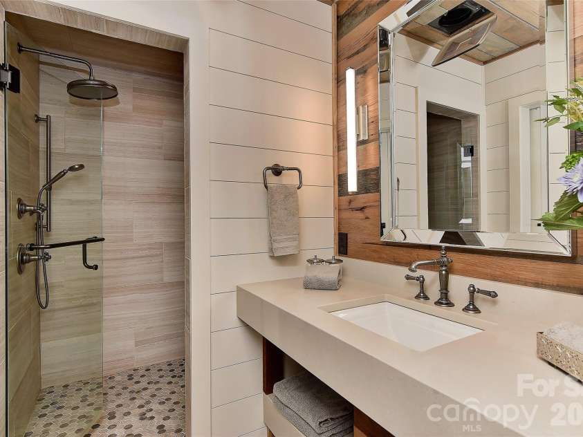 153 Badenyon Place, Union Grove, NC 28689.  MLS# CAR4229151, YatesRealty ID 3673. 