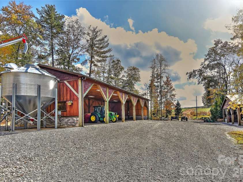 153 Badenyon Place, Union Grove, NC 28689.  MLS# CAR4229151, YatesRealty ID 3673. 