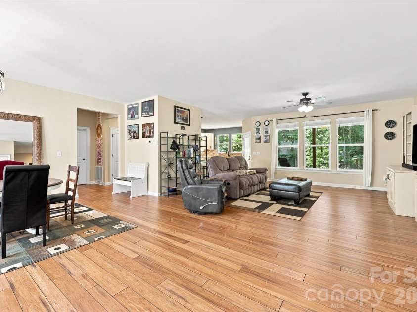 4643 Old Hickory Road, Lancaster, SC 29720.  MLS# CAR4402297, YatesRealty ID 36731. 