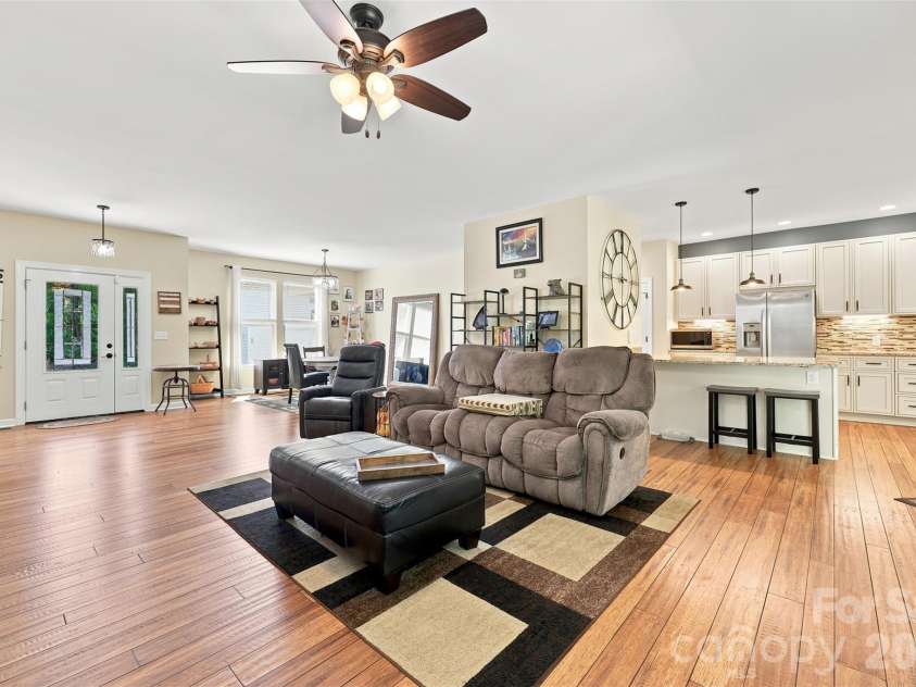 4643 Old Hickory Road, Lancaster, SC 29720.  MLS# CAR4402297, YatesRealty ID 36731. 