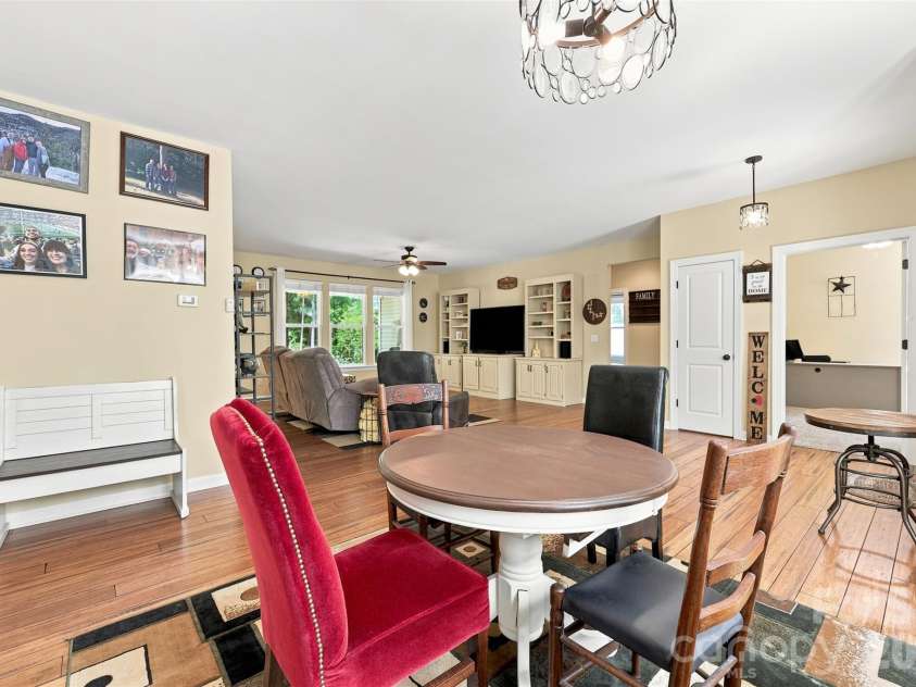 4643 Old Hickory Road, Lancaster, SC 29720.  MLS# CAR4402297, YatesRealty ID 36731. 