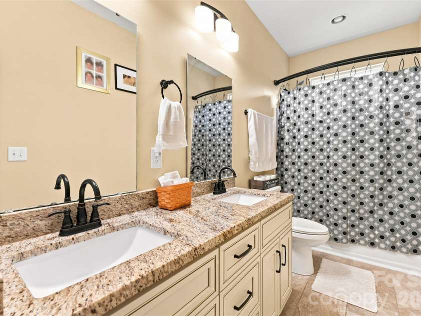 4643 Old Hickory Road, Lancaster, SC 29720.  MLS# CAR4402297, YatesRealty ID 36731. 