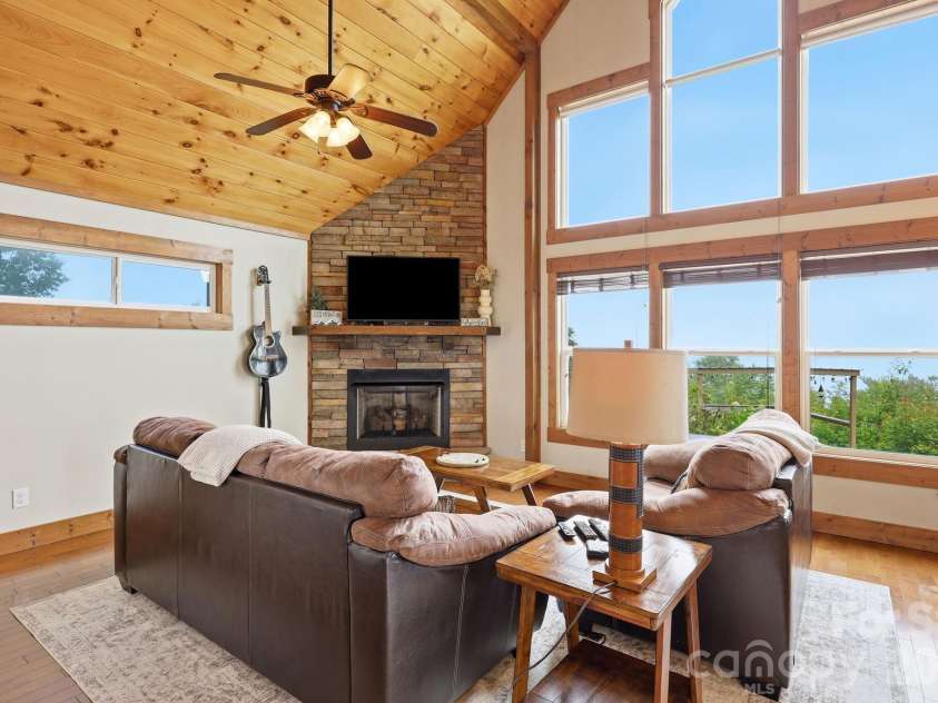 946, 140, 83 Honeysuckle Ridge, Almond, NC 28702.  MLS# CAR4398161, YatesRealty ID 36732. 140 Honeysuckle