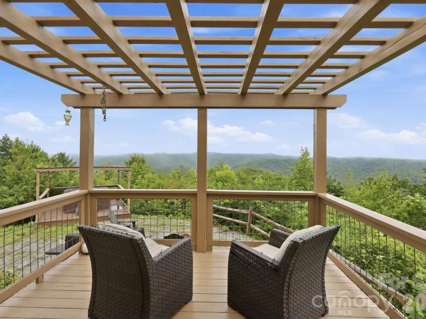 946, 140, 83 Honeysuckle Ridge, Almond, NC 28702.  MLS# CAR4398161, YatesRealty ID 36732. 140 Honeysuckle