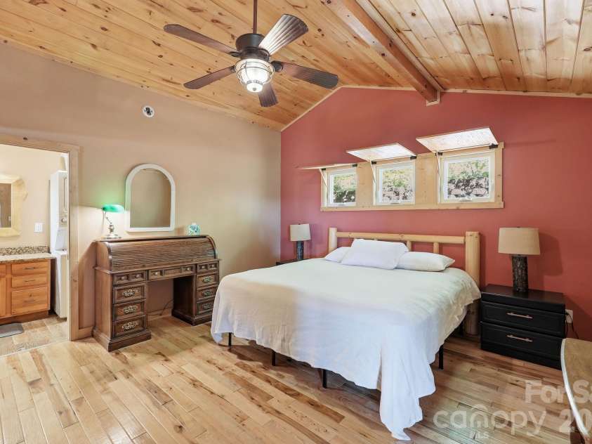 946, 140, 83 Honeysuckle Ridge, Almond, NC 28702.  MLS# CAR4398161, YatesRealty ID 36732. 83 Honeysuckle