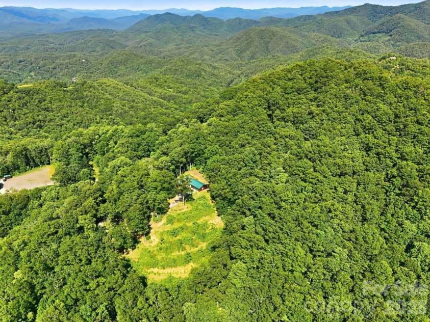 946, 140, 83 Honeysuckle Ridge, Almond, NC 28702.  MLS# CAR4398161, YatesRealty ID 36732. 83 Honeysuckle