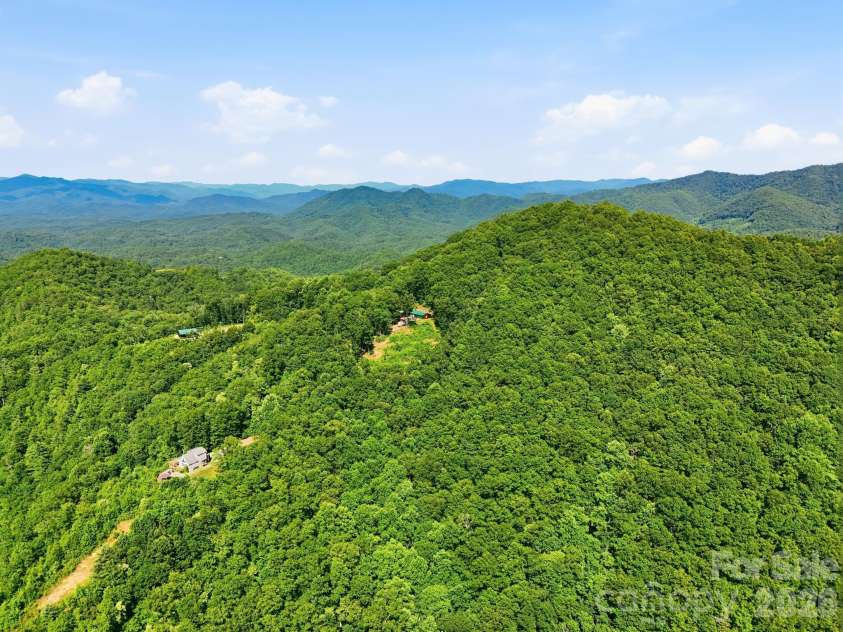 946, 140, 83 Honeysuckle Ridge, Almond, NC 28702.  MLS# CAR4398161, YatesRealty ID 36732. 83 Honeysuckle
