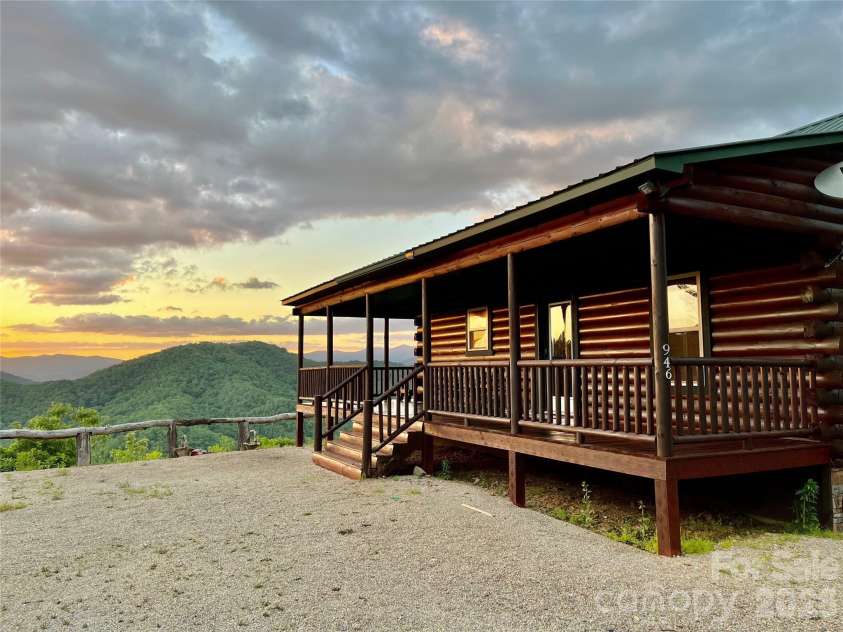 946, 140, 83 Honeysuckle Ridge, Almond, NC 28702.  MLS# CAR4398161, YatesRealty ID 36732. 946 Honeysuckle