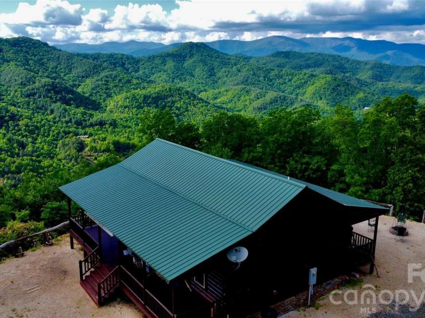 946, 140, 83 Honeysuckle Ridge, Almond, NC 28702.  MLS# CAR4398161, YatesRealty ID 36732. 946 Honeysuckle