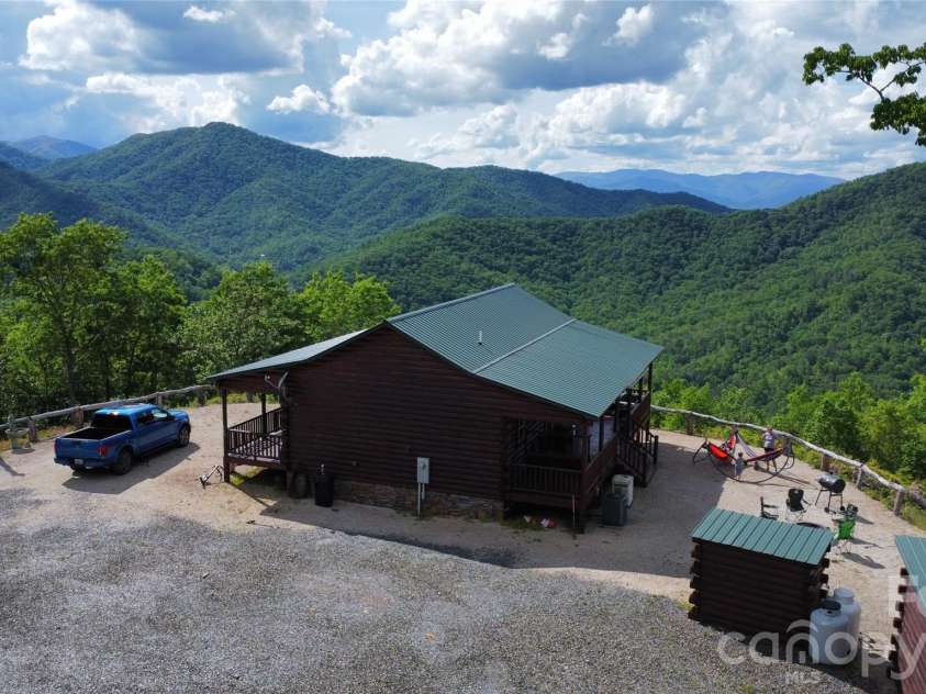 946, 140, 83 Honeysuckle Ridge, Almond, NC 28702.  MLS# CAR4398161, YatesRealty ID 36732. 946 Honeysuckle