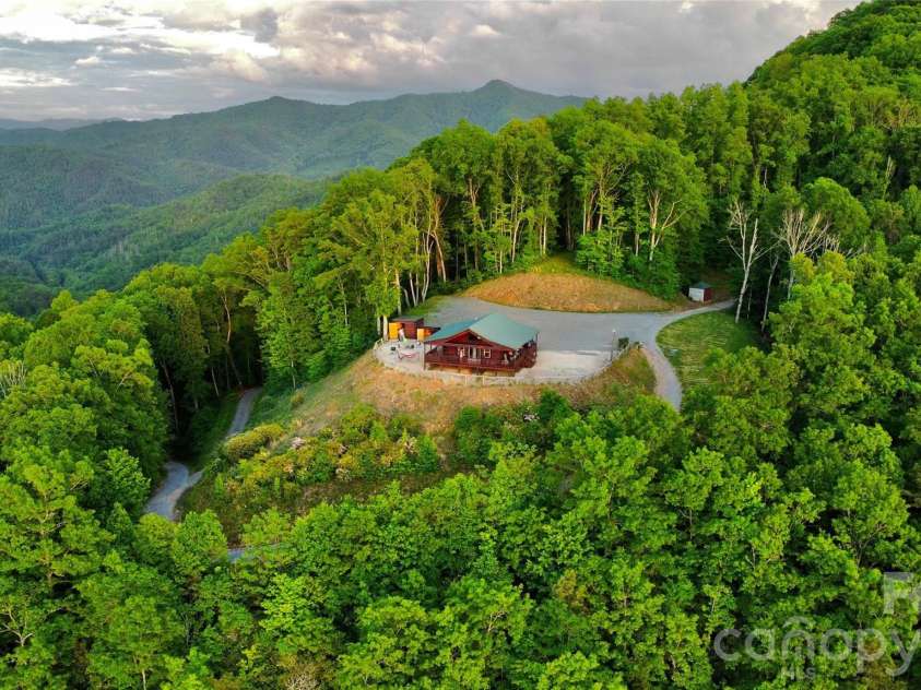 946, 140, 83 Honeysuckle Ridge, Almond, NC 28702.  MLS# CAR4398161, YatesRealty ID 36732. 946 Honeysuckle