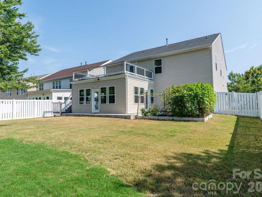 8212 Ruby Valley Road, Charlotte, NC 28277.  MLS# CAR4400467, YatesRealty ID 36734. 