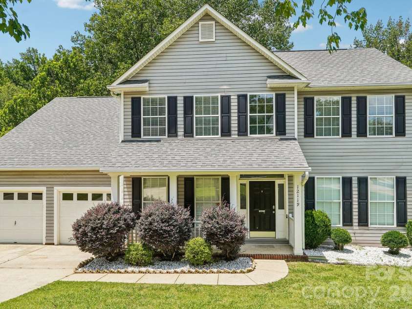 12119 Meadow Post Lane, Charlotte, NC 28269.  MLS# CAR4400578, YatesRealty ID 36736. 