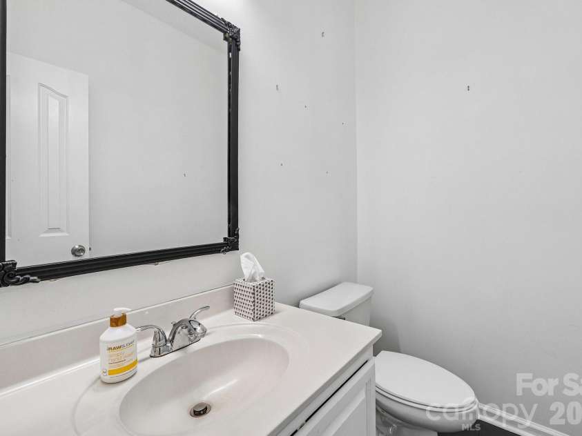 12119 Meadow Post Lane, Charlotte, NC 28269.  MLS# CAR4400578, YatesRealty ID 36736. 
