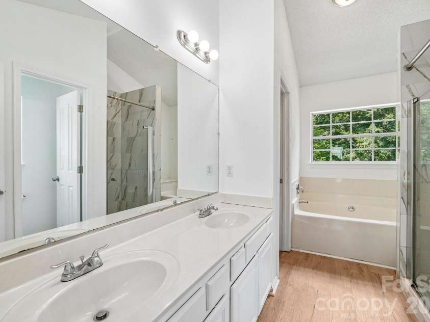 12119 Meadow Post Lane, Charlotte, NC 28269.  MLS# CAR4400578, YatesRealty ID 36736. 