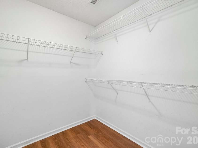 12119 Meadow Post Lane, Charlotte, NC 28269.  MLS# CAR4400578, YatesRealty ID 36736. 