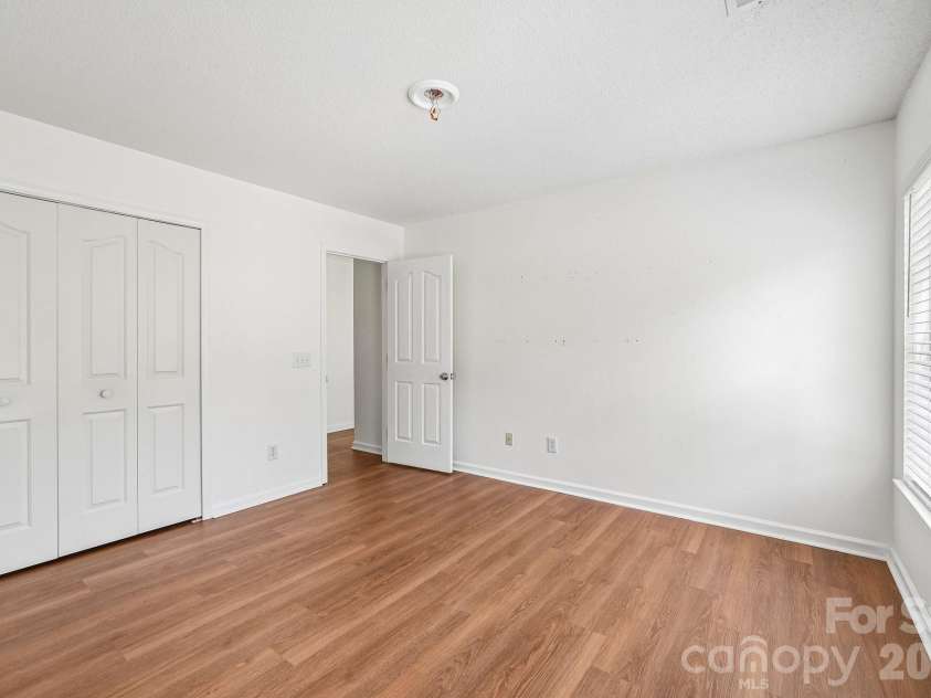 12119 Meadow Post Lane, Charlotte, NC 28269.  MLS# CAR4400578, YatesRealty ID 36736. 